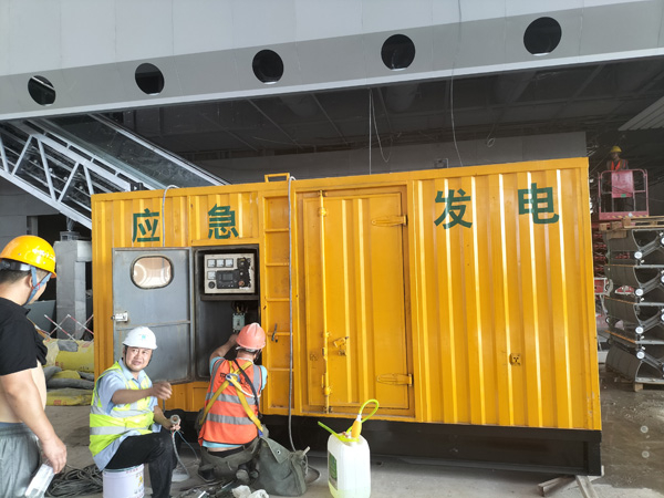 周至怎样判断空气滤清器是否需要更换？